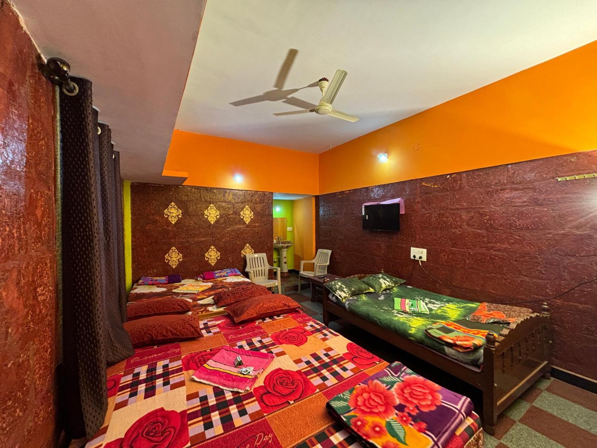 Dandeli Nakadi Home Stay Extérieur photo